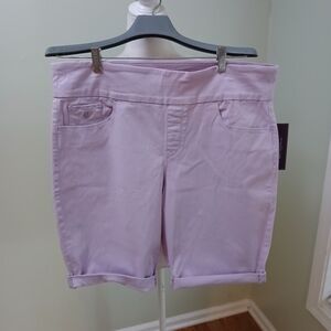2/$15 Gloria Vanderbilt Amanda Pull on Bermuda Shorts NWT